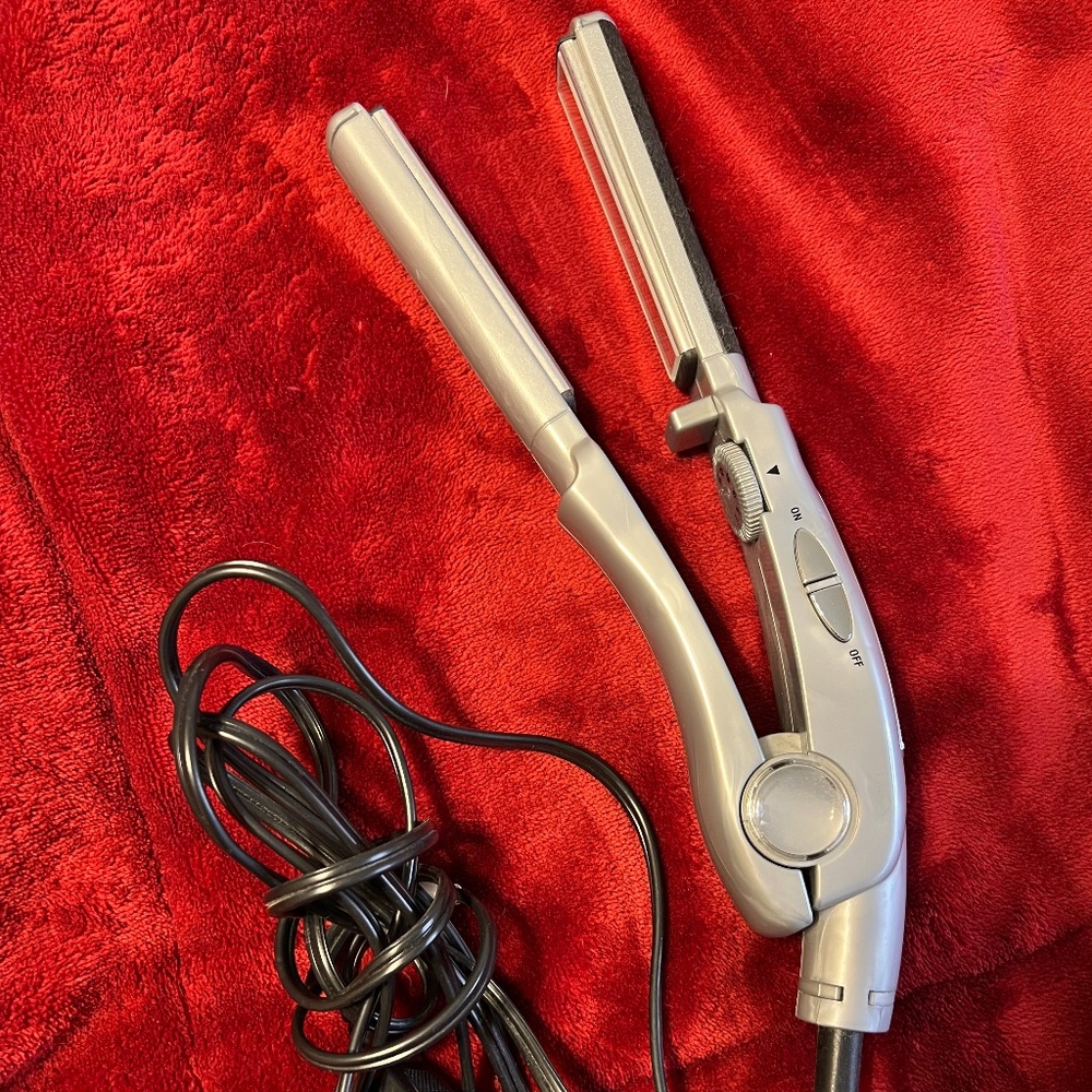 Conair Thermal Shine Mirror Plates Hair Straightener Curling Iron